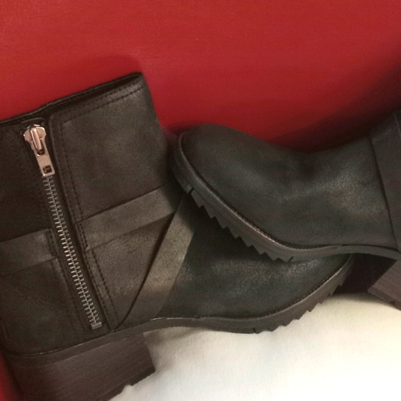 Sorel Cate Buckle Bootie - Picture 10 of 15